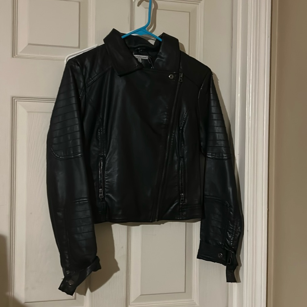 Women’s leather jacket